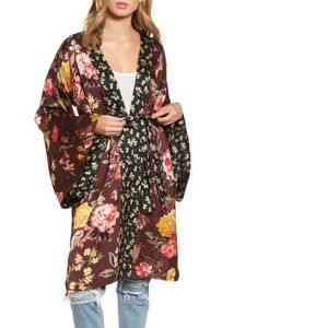 Reversible Silky Floral Print Mixed Kimono